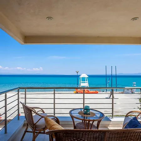 Argo First Line شقة