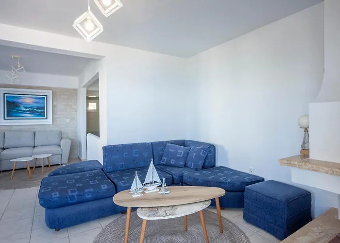 Argo First Line * 波利克罗诺