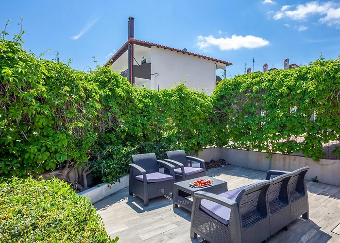 Argo First Line 公寓