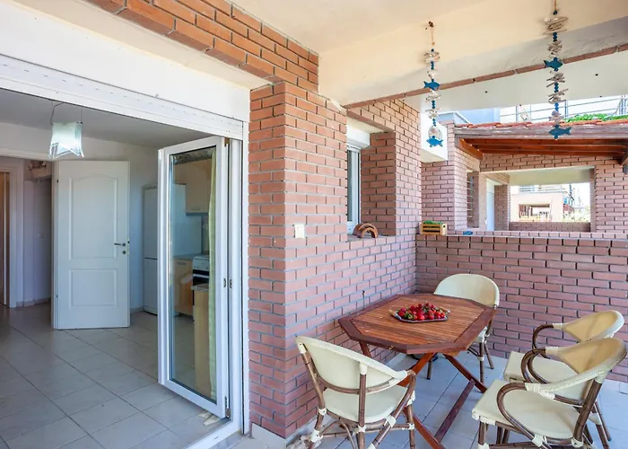 Argo First Line 公寓 *